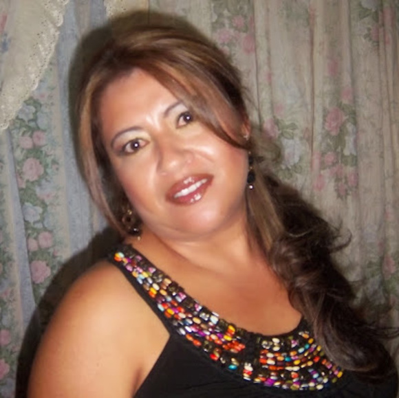 Meet your Posher, Gabriela - Picture 1 of 1